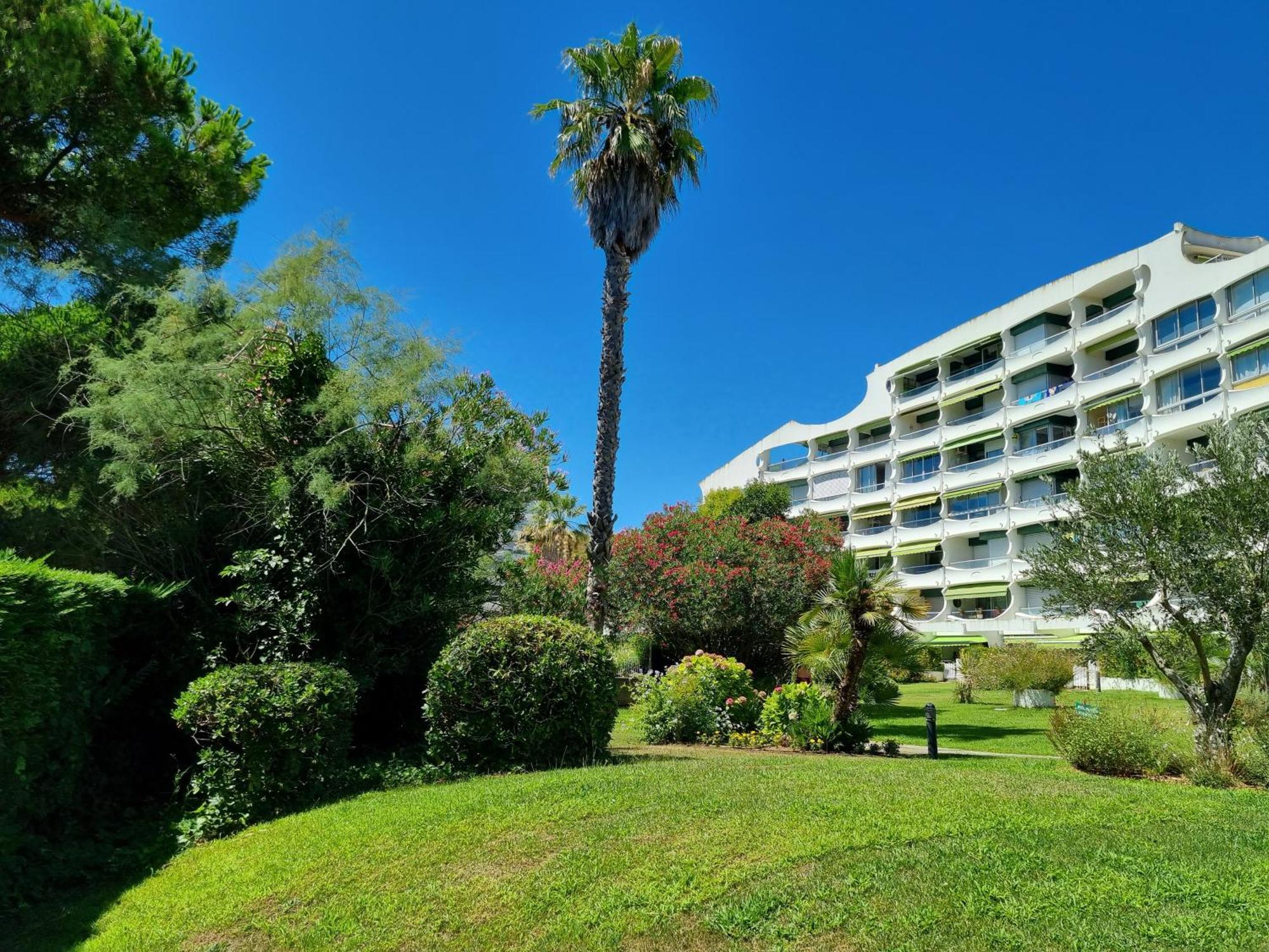 Superbe T2 Tout Confort 3 Etoiles, Entierement Renove Avec Piscine, Parking, Clim, Wifi, Netflix Λα Γκραντ-Μοτ Εξωτερικό φωτογραφία